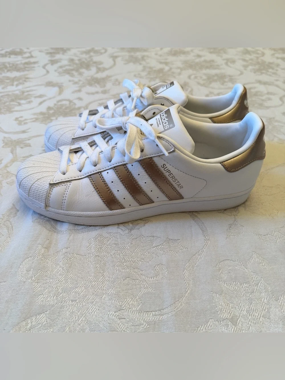 Adidas Women’s Superstar White Gold Metallic Shell-Toe Shoes Retro Size 9 - Picture 4 of 11